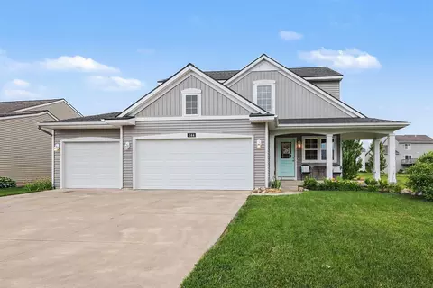 1144 Cobblestone Way Dr SE, Byron Center, MI 49315