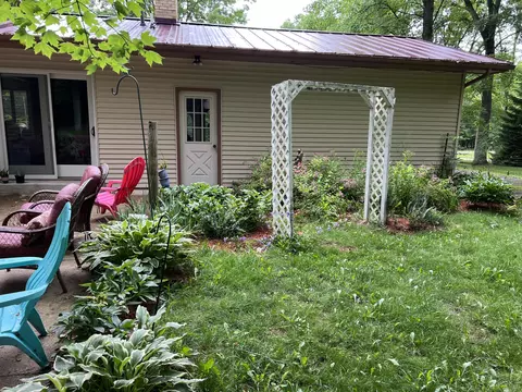 Exterior - 250 E 88th St, Newaygo, MI 49337 photo 8 of 9