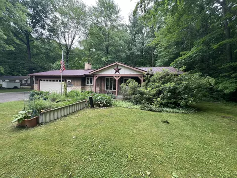 Exterior - 250 E 88th St, Newaygo, MI 49337 photo 5 of 9