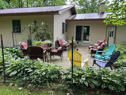 Exterior - 250 E 88th St, Newaygo, MI 49337 photo 3 of 9