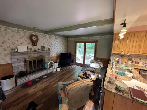 Living - 250 E 88th St, Newaygo, MI 49337 photo 4 of 4