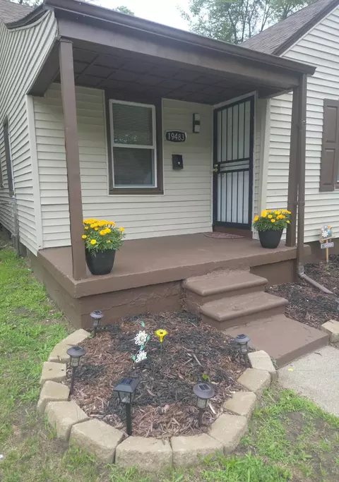 19483 Rosemont Ave, Detroit, MI 48219