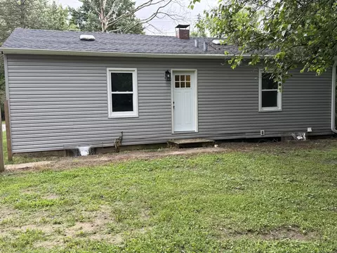 216 Ardmoor Dr, Battle Creek, MI 49037