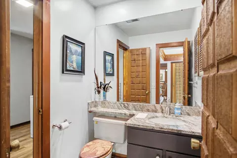 Bath - 540 Roundtree Dr NE, Ada, MI 49301 photo 1 of 4