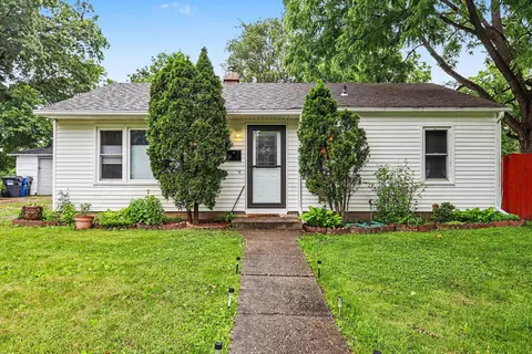 2207 Homecrest Ave, Kalamazoo, MI 49001