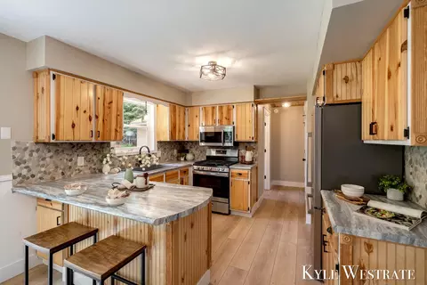 Kitchen - 1689 Slater St, Dorr, MI 49323 photo 3 of 4