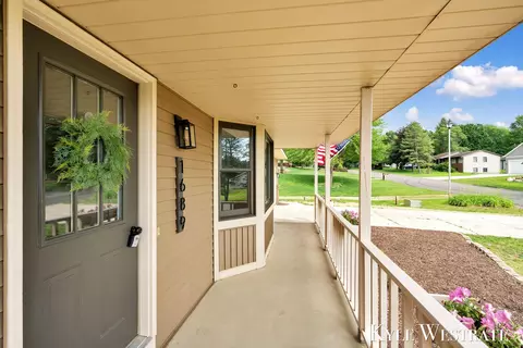 Exterior - 1689 Slater St, Dorr, MI 49323 photo 1 of 5