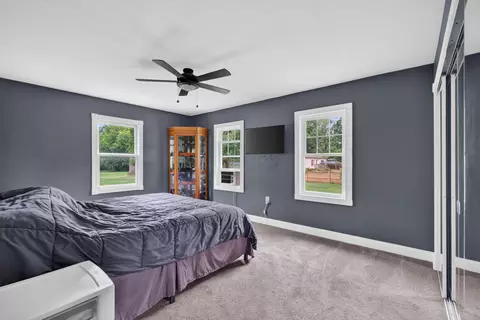 Bedroom - 8959 Gordon Rd, Parma, MI 49269 photo 8 of 8