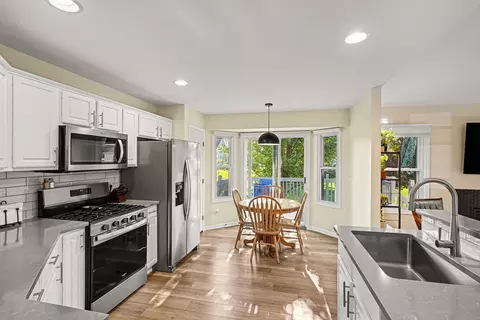 5127 S Granite St, Jackson, MI 49201 photo 6