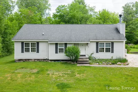 2670 Grand River Dr NE, Grand Rapids, MI 49525