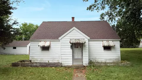 301 Mcmaster St, Dowagiac, MI 49047