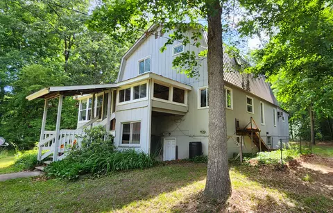 2100 Newcosta Ave, Newaygo, MI 49337