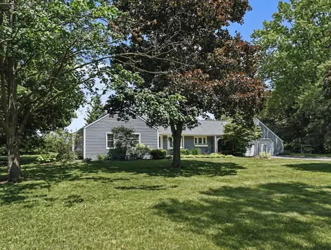 3702 Meadow Ln, Saline, MI 48176