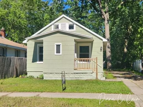 2818 Riordan St, Muskegon Heights, MI 49444