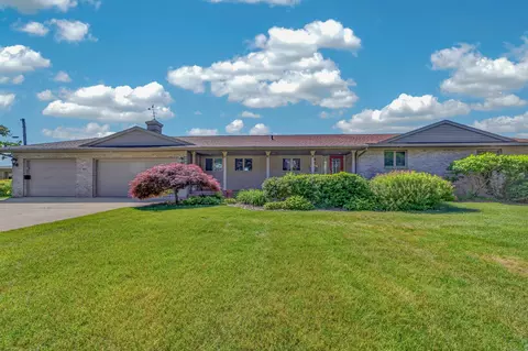 909 Tostenabe, Muskegon, MI 49445