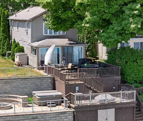 290 Park St, Manitou Beach, MI 49253