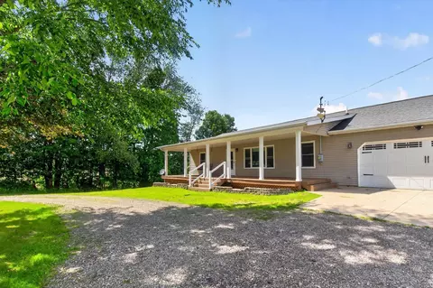 Exterior - 4722 Root Station Rd, Jackson, MI 49201 photo 4 of 16