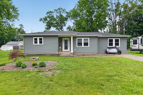 707 Lowell Ave, Jackson, MI 49202