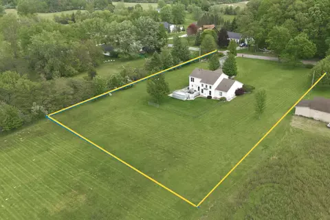 11226 Snow Rd, Bridgman, MI 49106