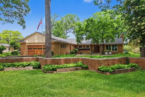 3844 Highgate Rd, Muskegon, MI 49441