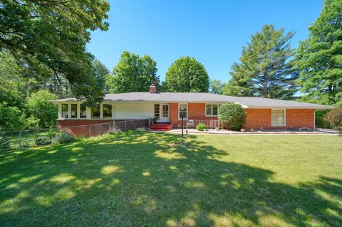 29260 Albion Rd, Albion, MI 49224