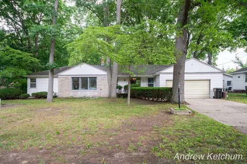 297 Fourth Ave, Holland, MI 49424