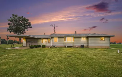 12354 Gardner Rd, Buchanan, MI 49107