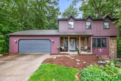 7920 Fitzsimmons Ct SE, Alto, MI 49302