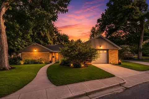 888 W Walnut St, Hastings, MI 49058