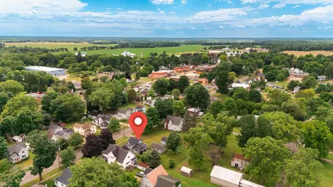 325 Grand St, Springport, MI 49284
