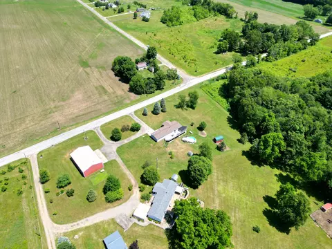 13229 Harder Rd, Three Rivers, MI 49093 photo 5