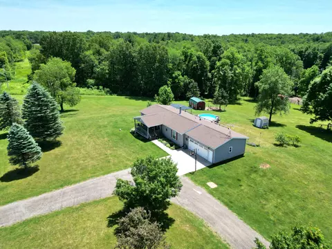 13229 Harder Rd, Three Rivers, MI 49093 photo 3