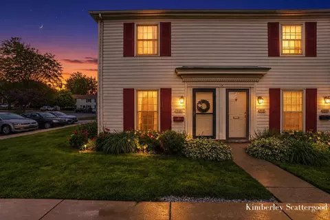 1946 Georgetown Dr SE, Grand Rapids, MI 49506