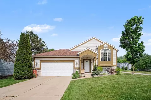 6878 Lake Bluff Dr NE, Comstock Park, MI 49321