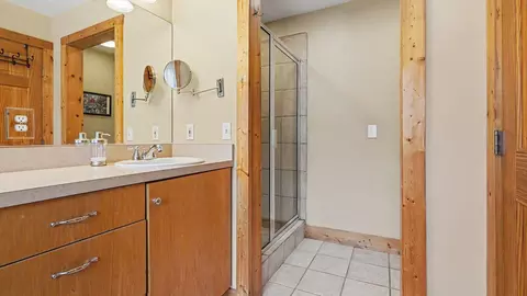 Bath - 1089 Baker Rd, Dexter, MI 48130 photo 3 of 5