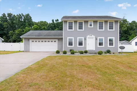 2066 Friar Tuck Cir, Adrian, MI 49221