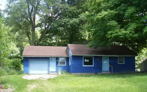 1989 Campground Rd, Hastings, MI 49058