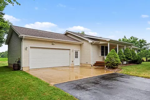 1632 S Parma Rd, Parma, MI 49269