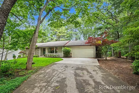 2185 Eagle Blvd, Holland, MI 49424