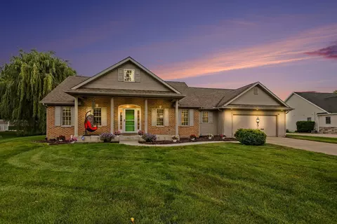 17 Longmeadow Ln, Niles, MI 49120