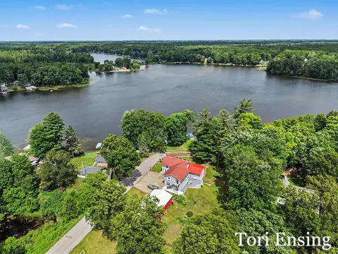 13190 16 Mile Rd NE, Gowen, MI 49326