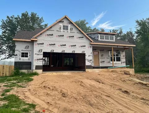 10223 Perry St, Zeeland, MI 49464
