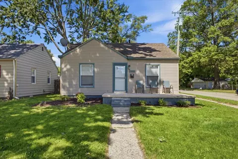 4412 Columbus St, Wayne, MI 48184