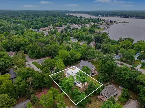 View/Area - 258 W Lowell St, Pentwater, MI 49449 photo 8 of 11
