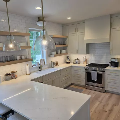 Kitchen - 258 W Lowell St, Pentwater, MI 49449 photo 2 of 3