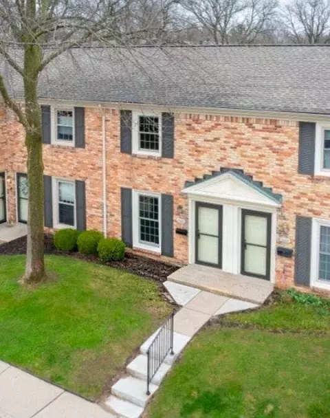 2460 Village Dr SE #67, Grand Rapids, MI 49506