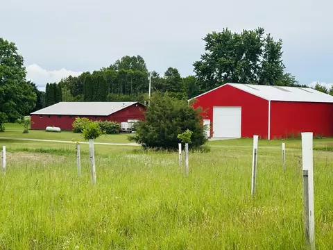 5372 Milarch Rd, Manistee, MI 49660