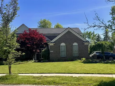 2101 Stonebridge Way, Canton, MI 48188