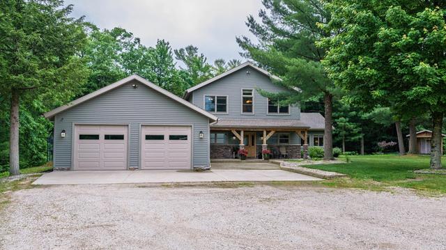 6068 S 142nd Ave, Rothbury, MI 49452