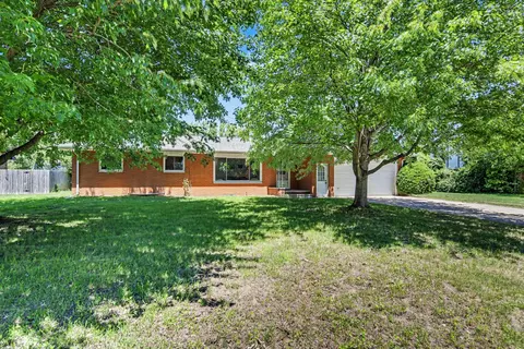 1767 N Cambridge Pl, St. Joseph, MI 49085